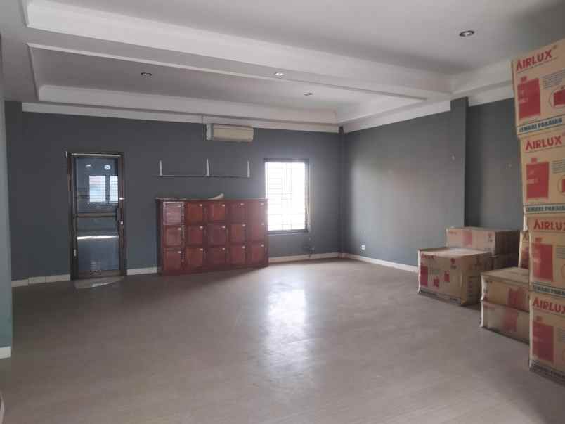 ruko gudang kantor jl tino sidin kadipiro