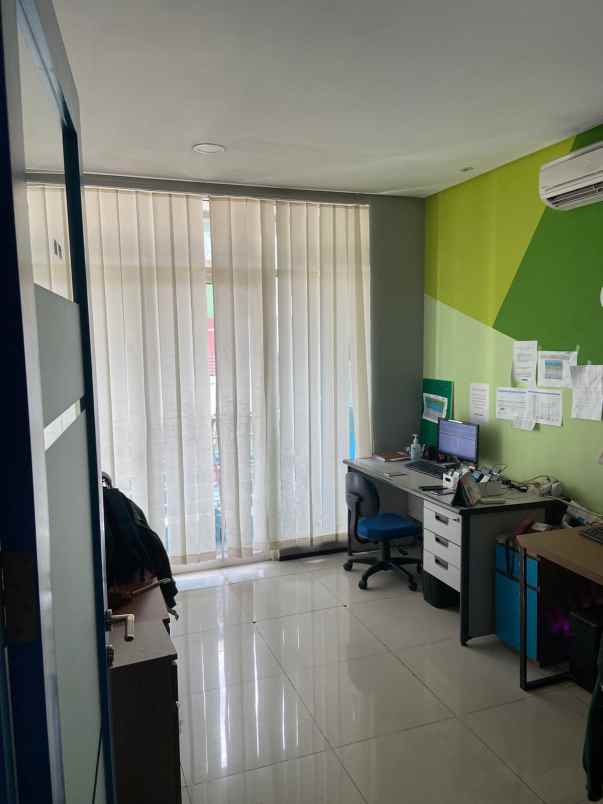 ruko gudang kantor kirana boutique