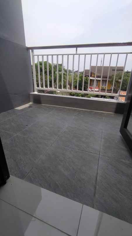 rumah 2 lantai free biaya rp 0 di pamulang tangsel