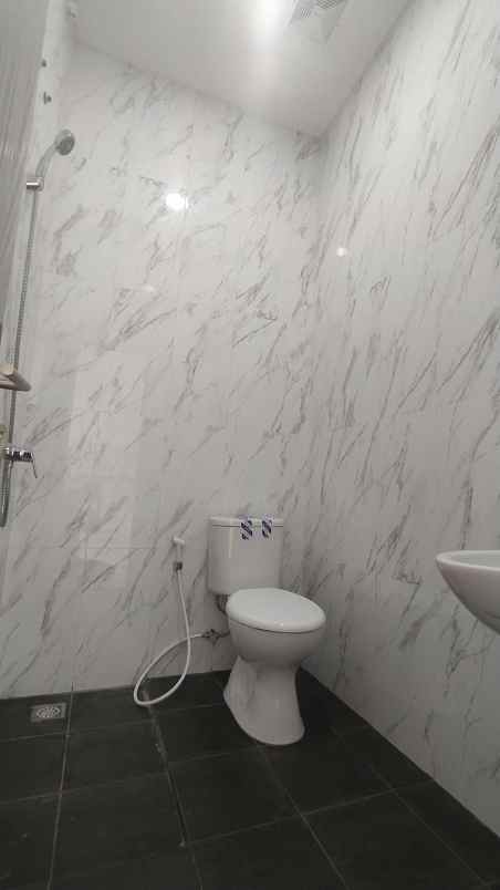 rumah 2 lantai free biaya rp 0 di pamulang tangsel