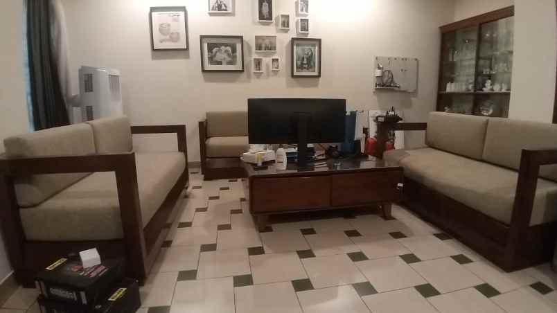 rumah 2 lantai nan asri di cipinang indah duren sawit