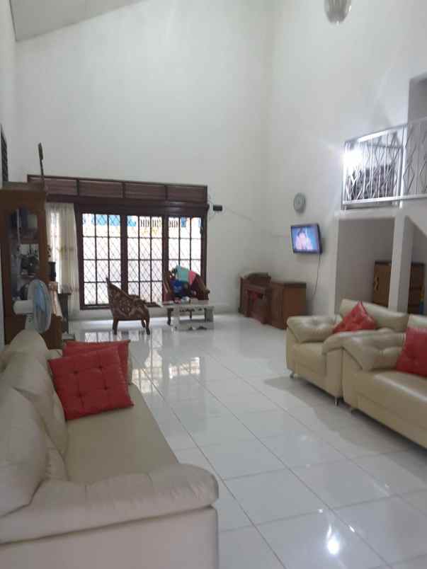 rumah 2 lantai siap huni di labuhan dalam shm