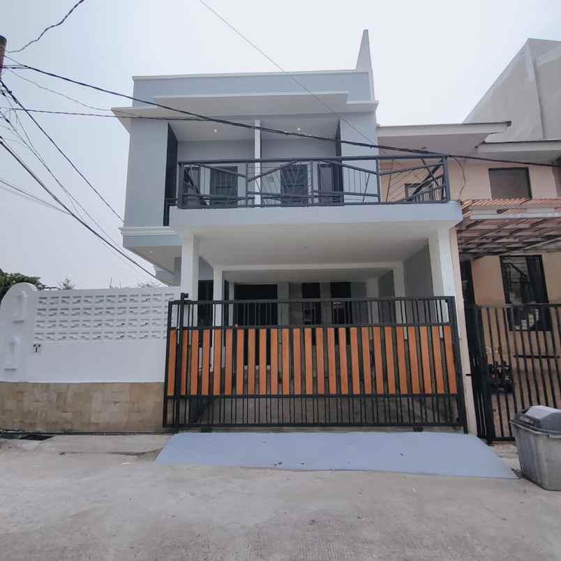 rumah 2 lt siap huni strategis nempel pemkot tangsel