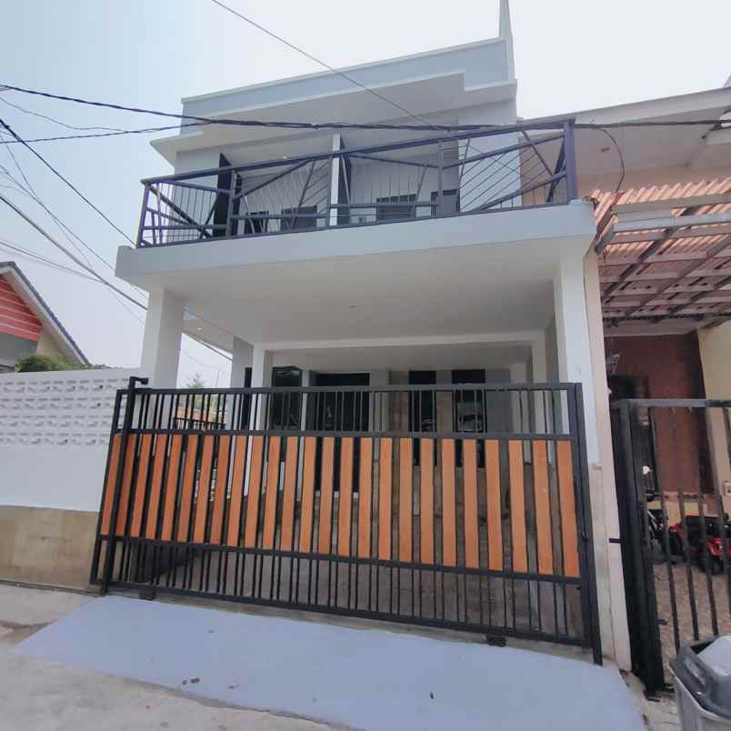 rumah 2 lt siap huni strategis nempel pemkot tangsel