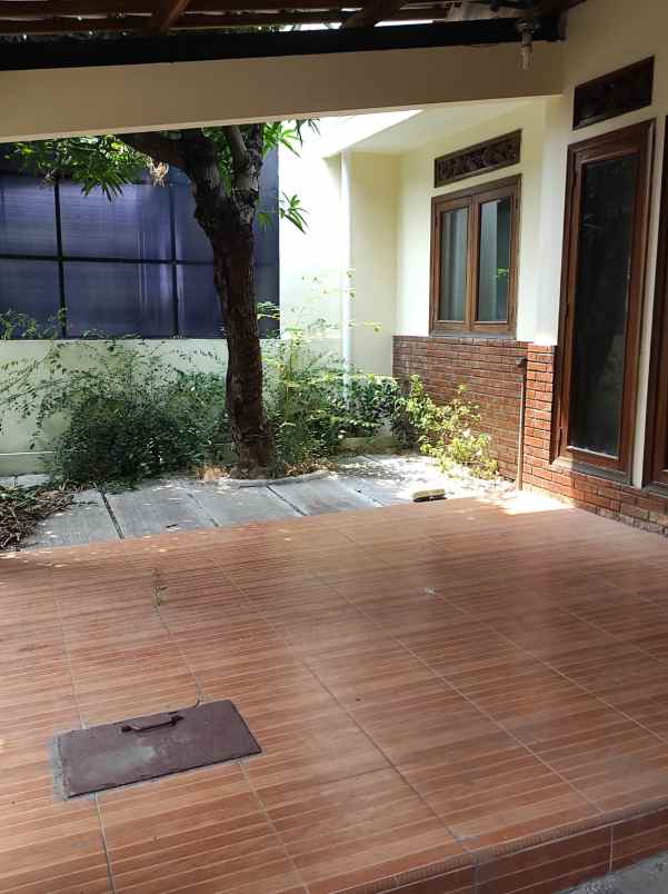 rumah 3 lantai komplek elit kemang pratama bekasi