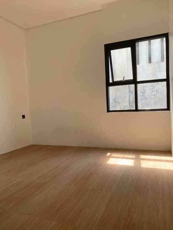 rumah baru 2 lantai industrial di cisaranten