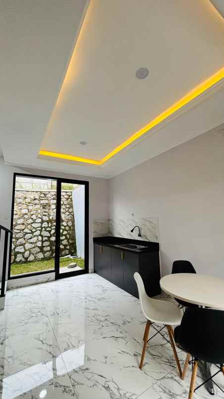 rumah baru dp 0 lokasi premium di jl transyogi cibubur