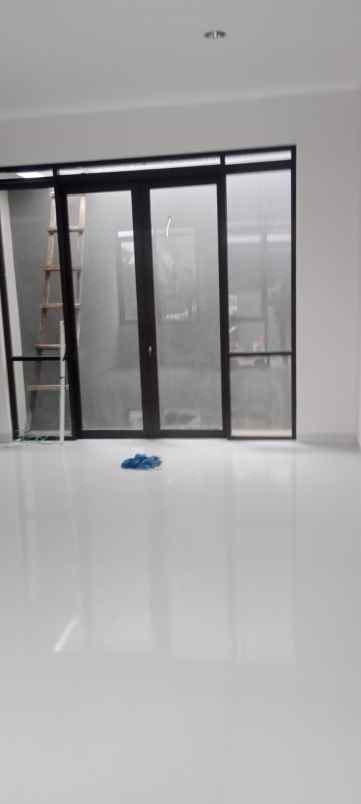 rumah baru minimalis komplek antapani