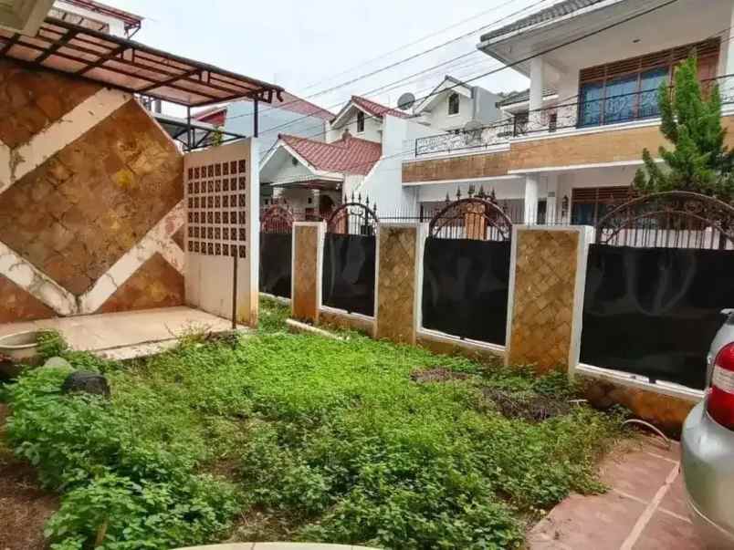 rumah besar di komplek dki pondok kelapa nego brutal