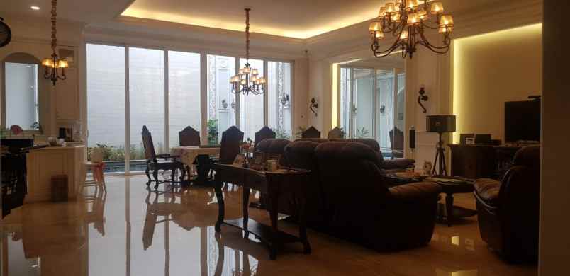 rumah bukit gading mediterania