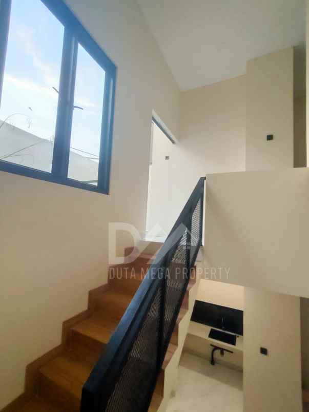 rumah cantik di graha bintaro