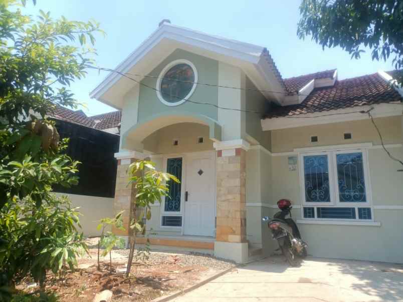 rumah dalam komplek paradise serpong city tangsel
