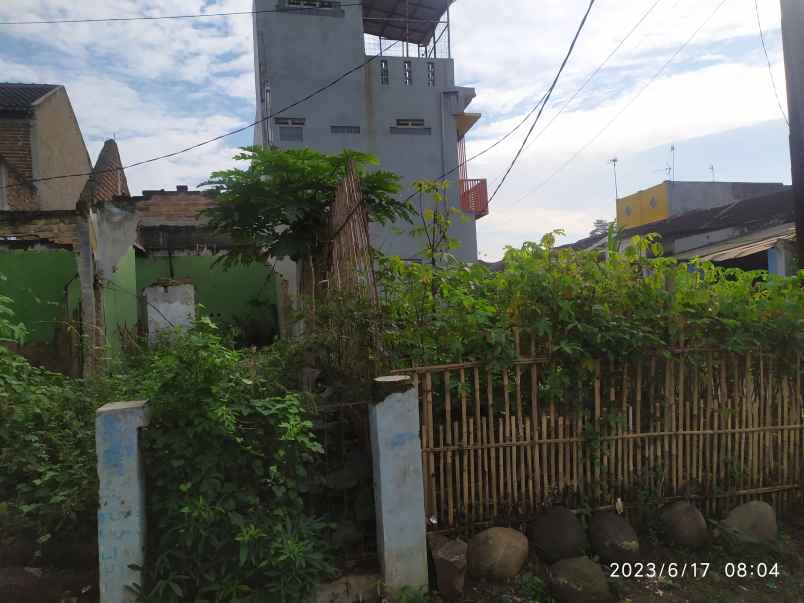 rumah dan tanah dijual murah lokasi bumi sari indah i
