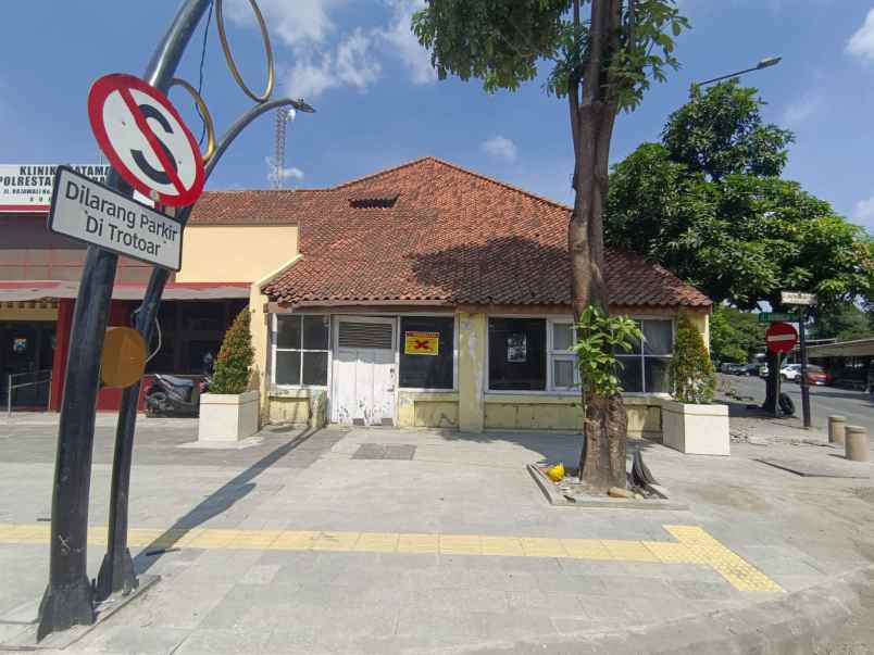 rumah dijual jalan rajawali surabaya