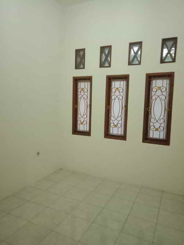 rumah dijual jatiwaringin pondok gede bekasi