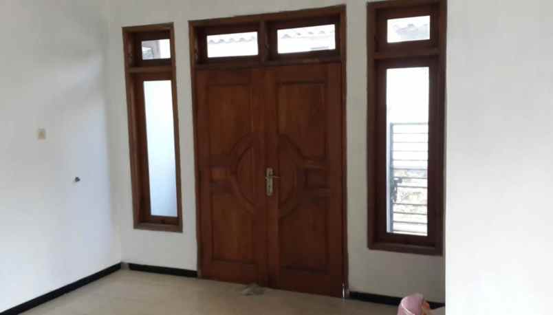 rumah dijual sambisari sambikerep surabaya barat