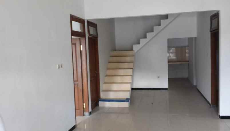 rumah dijual sambisari sambikerep surabaya barat