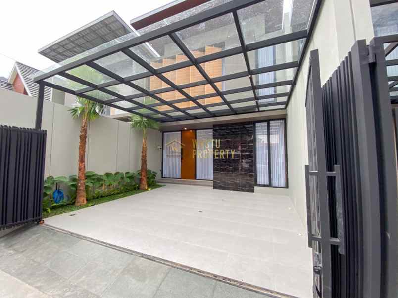 rumah full furnished 2 lantai 7 menit kampus upn jogja