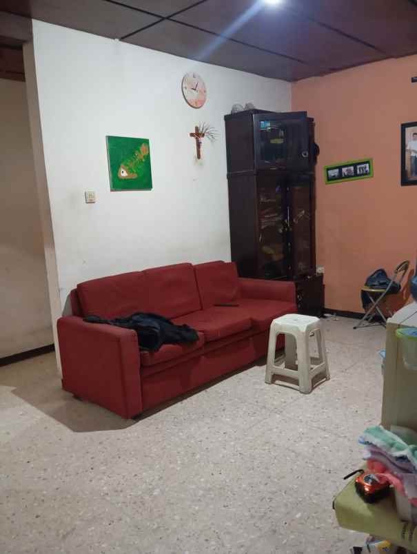 rumah gang cipedes bandung 10 menit mall pvj bandung