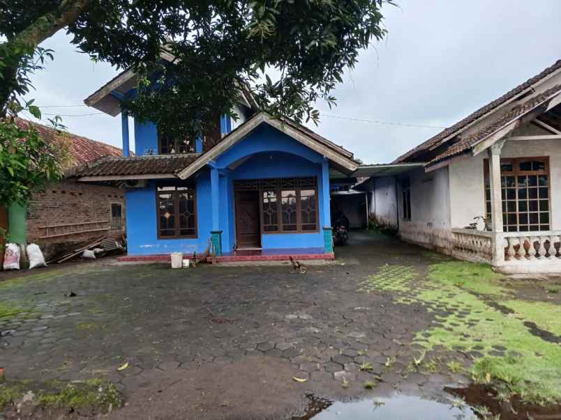 rumah godean 5 menit sma 1 godean luas tanah 332 m2