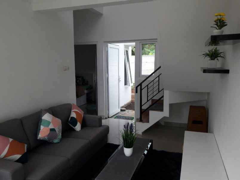 rumah jl bojong jengkol cilebut