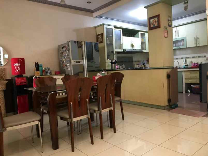 rumah jl gampit jatiwaringin bekasi