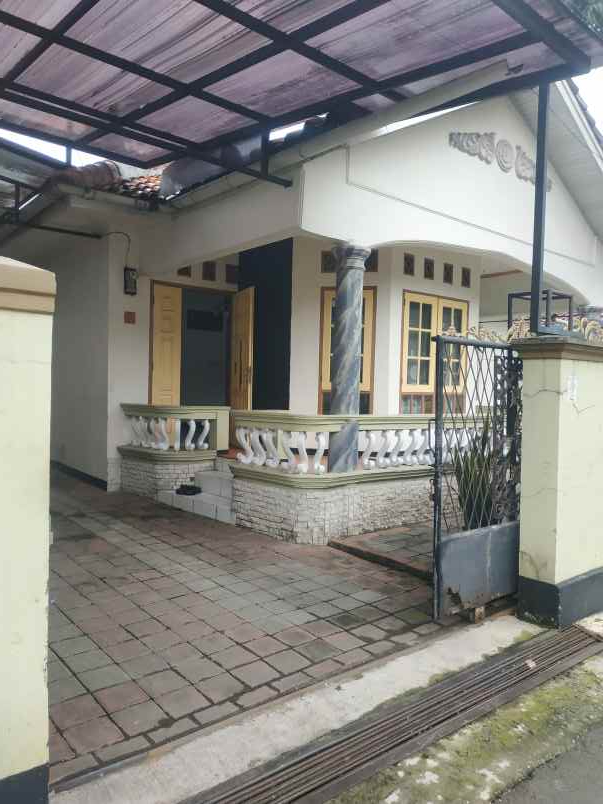 rumah jl gunung batu