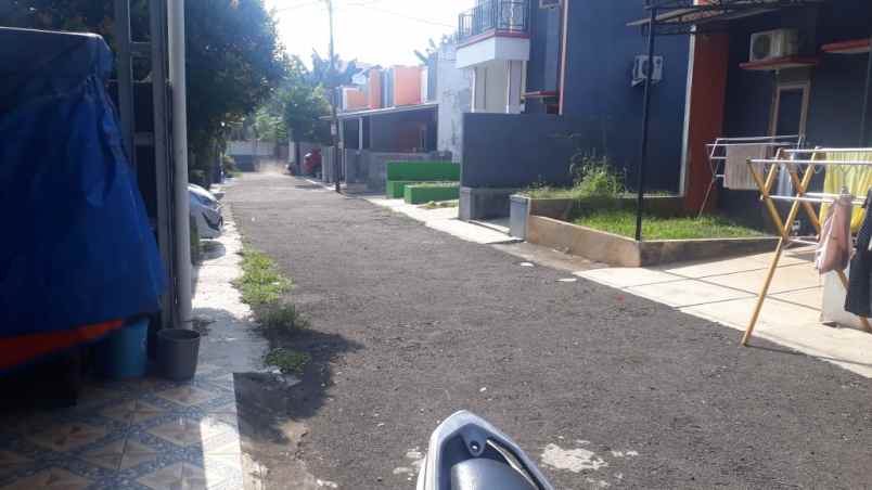 rumah jl pemuda sawangan baru