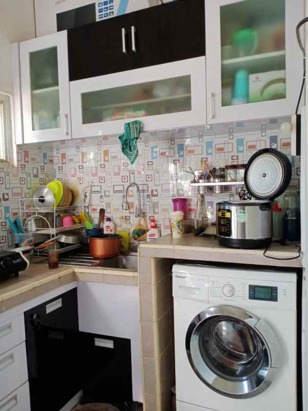 rumah jl pemuda sawangan baru