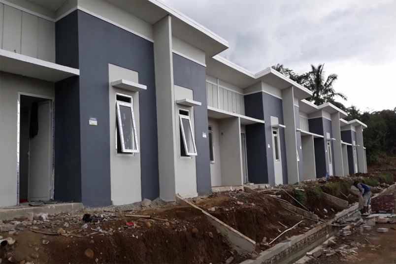 rumah jl perum bumi tajur raya