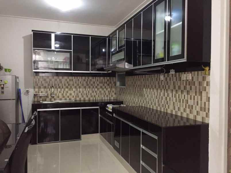 rumah jurang mangu barat pondok aren