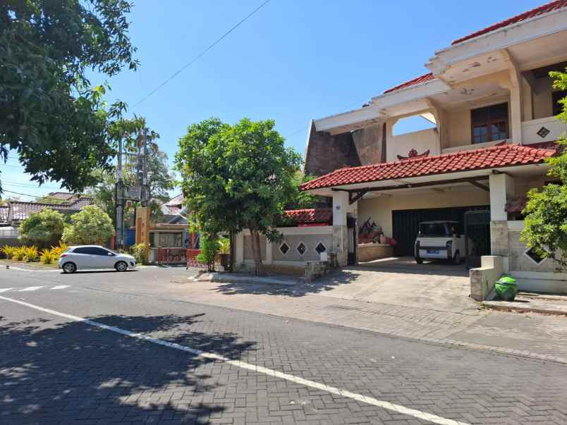 rumah kebonsari elveka jambangan surabaya