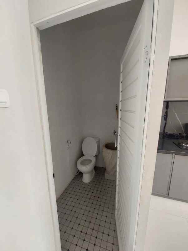 rumah konsep modern minimalis dekat kampus um 2