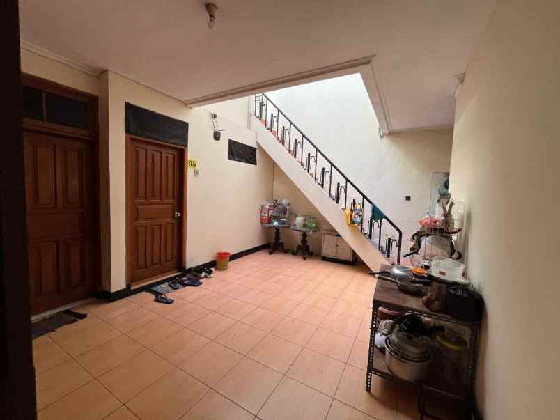 rumah kost bratang 2 lantai dekat ubaya ngagel manyar