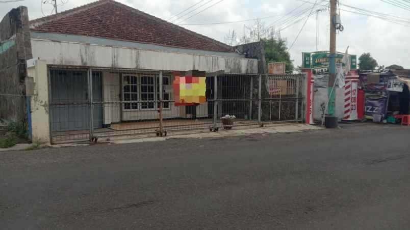 rumah luas dan strategis 2 menit ke kampus stt telkom