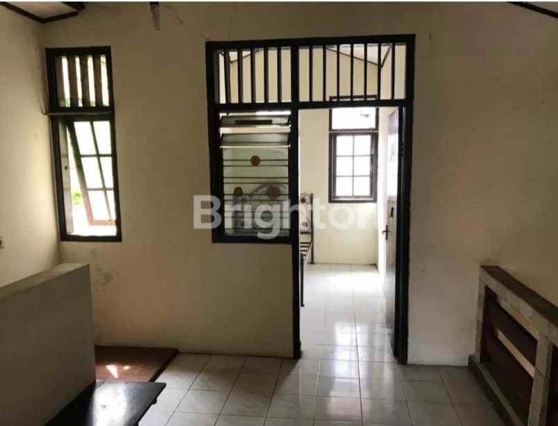 rumah luas di pondok aren