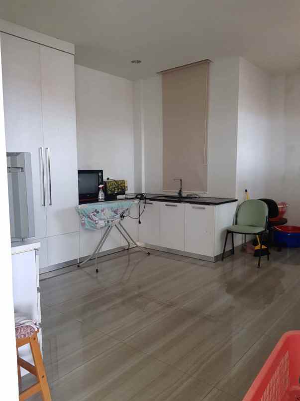 rumah mewah beserta isinya lokasi paris 2