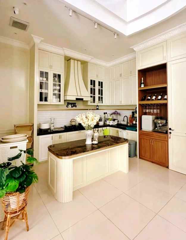 rumah mewah di gondang bulusan tembalang semarang