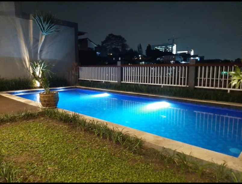 rumah mewah full furnish ciumbuleuit bandung