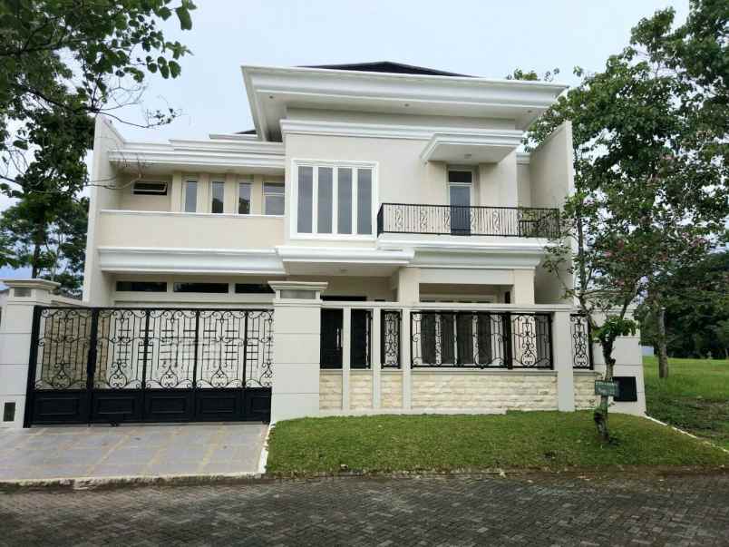 rumah mewah modern siap huni lokasi araya