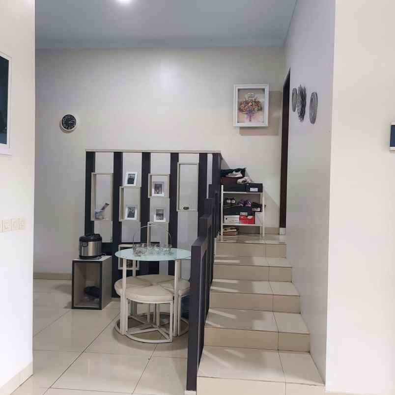 rumah minimalis cipageran bangunan baru siap huni