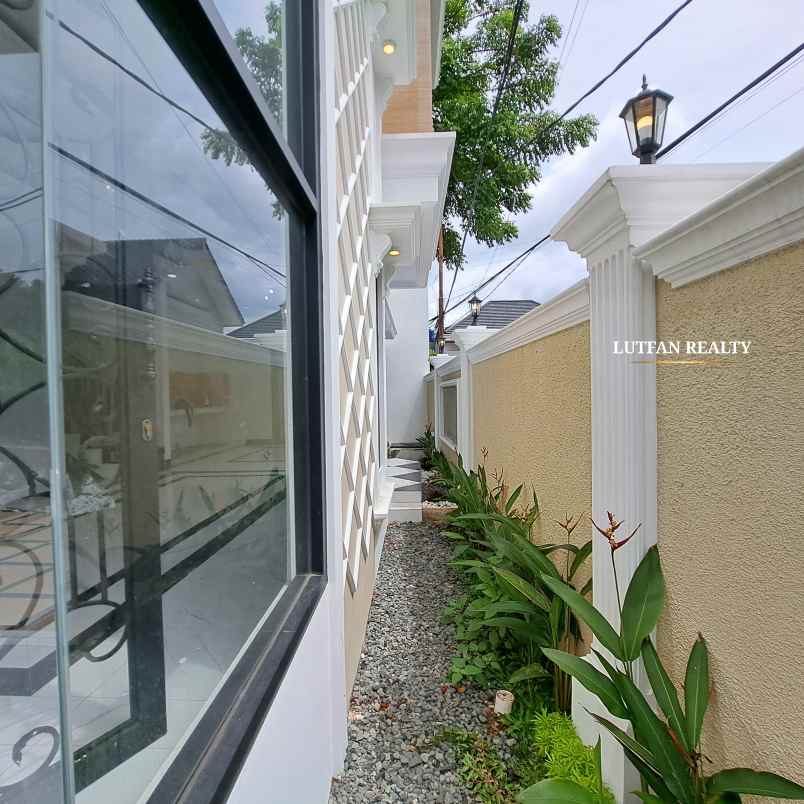 rumah modern classic depok dekat tol kukusan