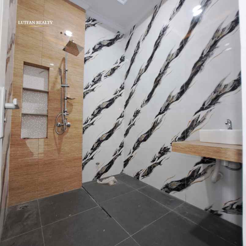 rumah modern classic depok dekat tol kukusan