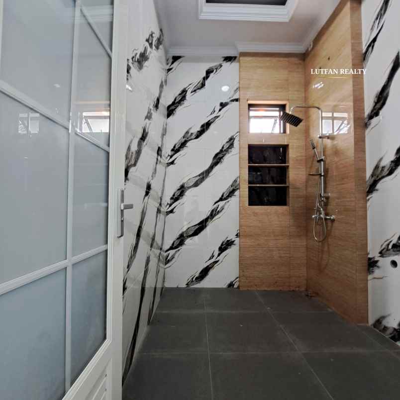 rumah modern classic depok dekat tol kukusan