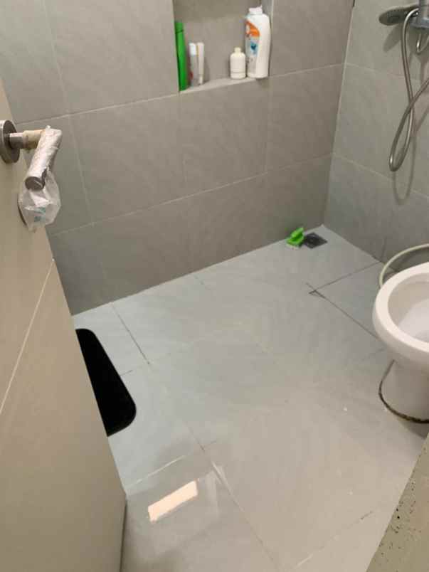 rumah modern minimalis greenlake citraland