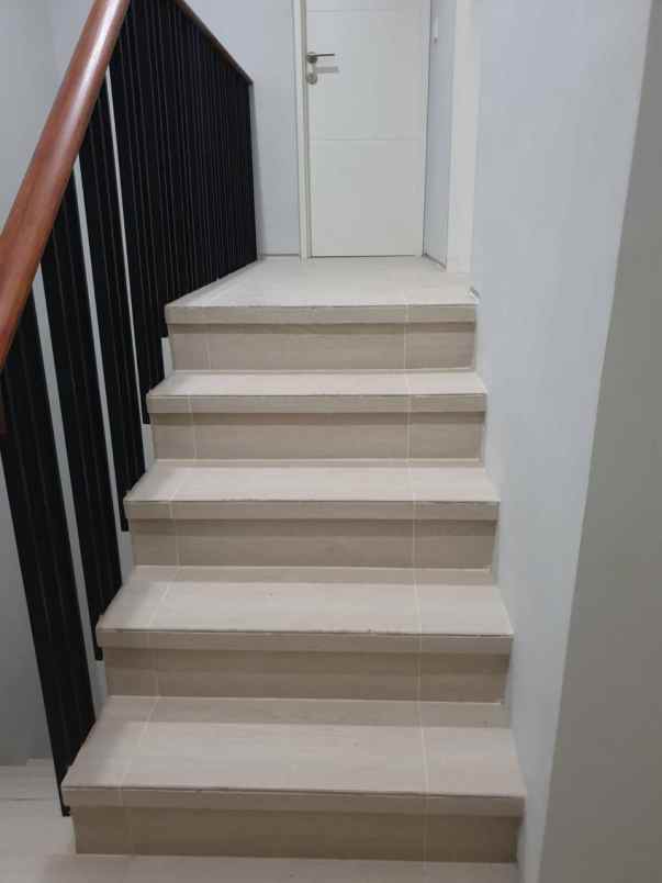 rumah northwest park citraland sby barat