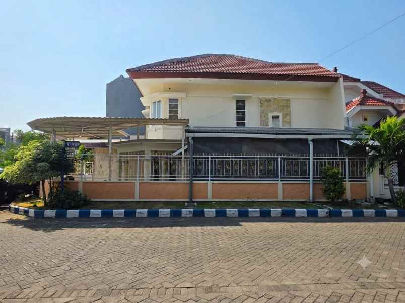 rumah pantai mentari kenjeran surabaya