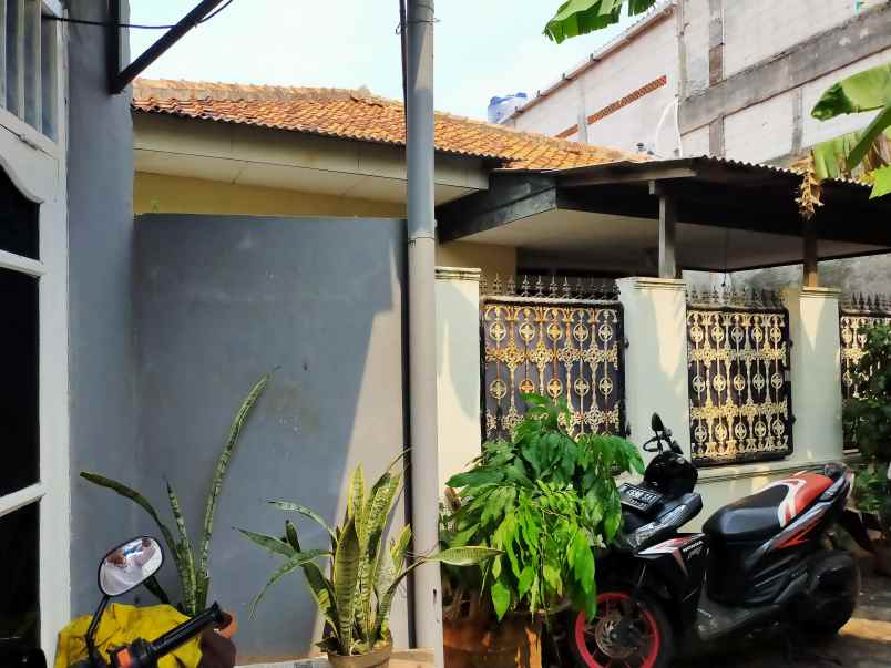rumah petukangan jakarta selatan