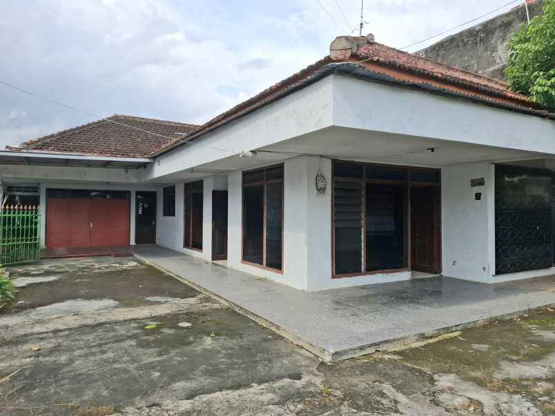 rumah pojok dekat kampus muhammad serudji jember