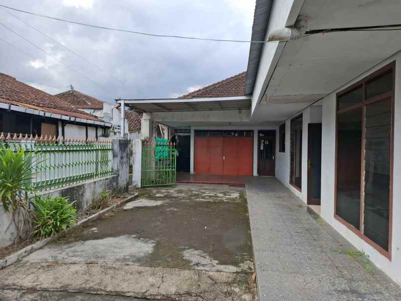 rumah pojok dekat kampus muhammad serudji jember